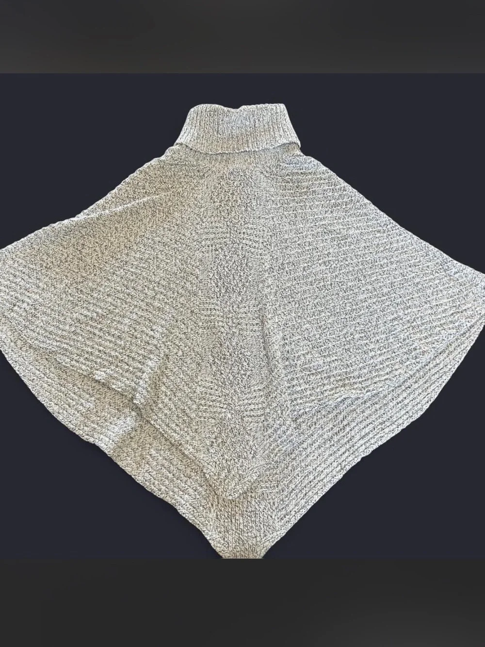 Roots Grey Knit Poncho - Picture 1 of 3